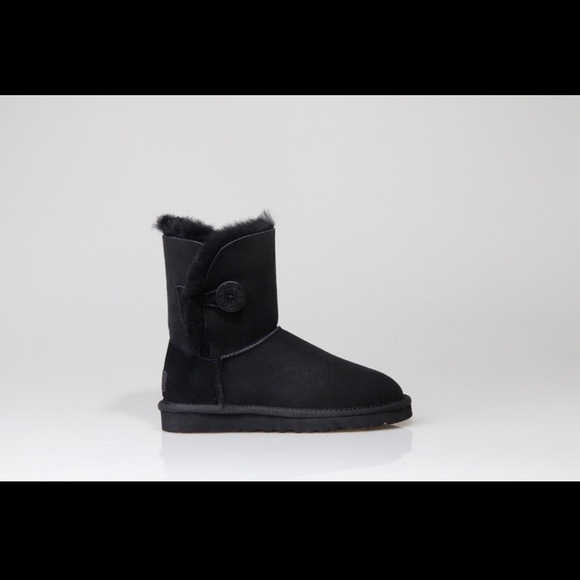 Ugg Boots - Picture 3 of 6